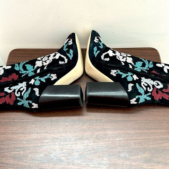 Rebecca Minkoff Bojana Embroidered Black Suede Boots Sz 9.5 - Picture 10 of 15